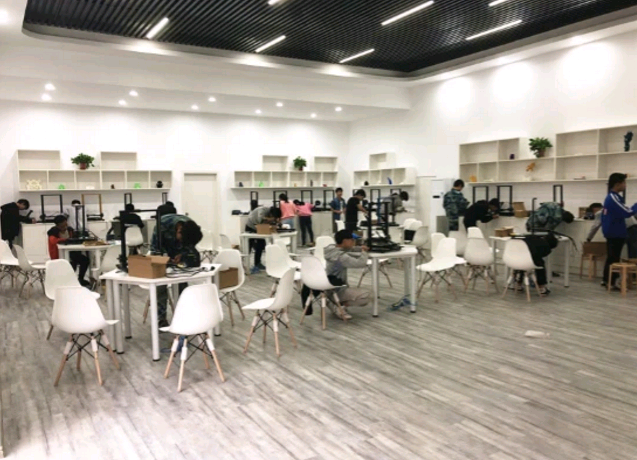 3D打印專業(yè)受追捧 數(shù)造湖南與江西湘東中等專業(yè)學校合作辦學實現(xiàn)共贏